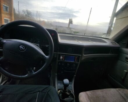 Серый Опель Кадет, объемом двигателя 1.8 л и пробегом 53 тыс. км за 600 $, фото 8 на Automoto.ua