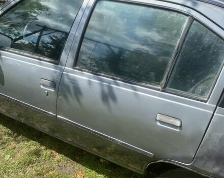 Сірий Опель Кадет, об'ємом двигуна 1.4 л та пробігом 30 тис. км за 750 $, фото 4 на Automoto.ua