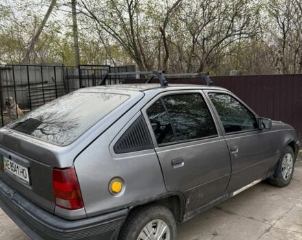 Серый Опель Кадет, объемом двигателя 1.4 л и пробегом 190 тыс. км за 881 $, фото 3 на Automoto.ua