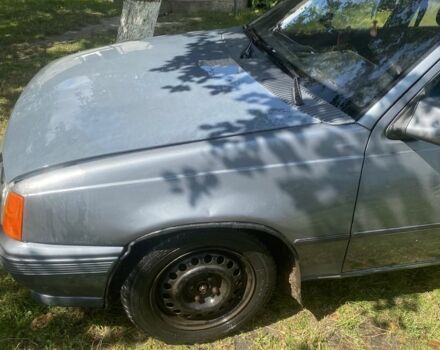 Сірий Опель Кадет, об'ємом двигуна 1.4 л та пробігом 30 тис. км за 750 $, фото 5 на Automoto.ua