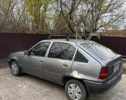 Серый Опель Кадет, объемом двигателя 1.4 л и пробегом 190 тыс. км за 881 $, фото 2 на Automoto.ua