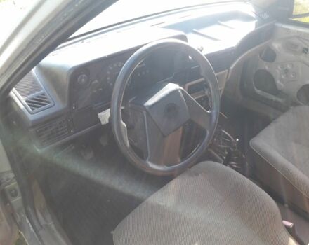 Серый Опель Кадет, объемом двигателя 1.3 л и пробегом 250 тыс. км за 450 $, фото 5 на Automoto.ua