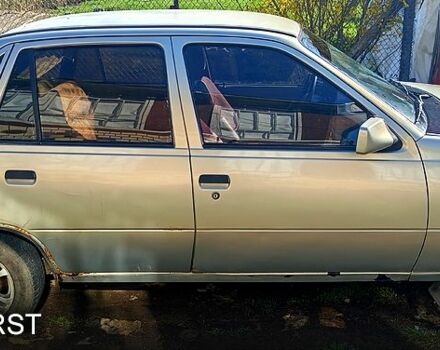 Сірий Опель Кадет, об'ємом двигуна 1.2 л та пробігом 0 тис. км за 850 $, фото 4 на Automoto.ua