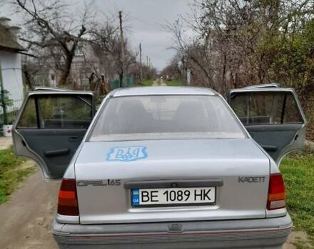 Серый Опель Кадет, объемом двигателя 1.6 л и пробегом 400 тыс. км за 1600 $, фото 11 на Automoto.ua