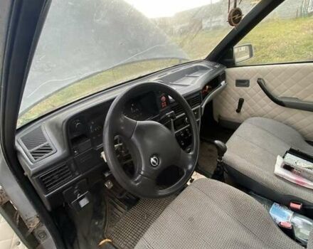 Серый Опель Кадет, объемом двигателя 1.3 л и пробегом 320 тыс. км за 650 $, фото 3 на Automoto.ua