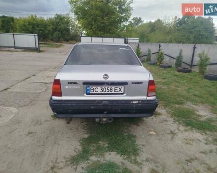 Сірий Опель Кадет, об'ємом двигуна 1.3 л та пробігом 222 тис. км за 450 $, фото 3 на Automoto.ua