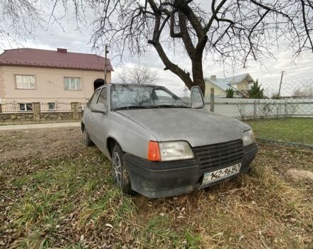 Серый Опель Кадет, объемом двигателя 1.3 л и пробегом 320 тыс. км за 650 $, фото 2 на Automoto.ua