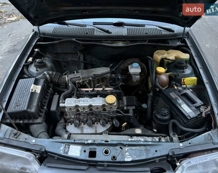 Серый Опель Кадет, объемом двигателя 0 л и пробегом 522 тыс. км за 2000 $, фото 8 на Automoto.ua