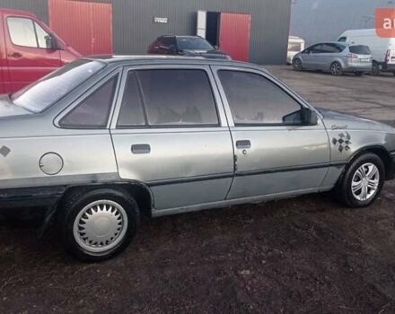 Сірий Опель Кадет, об'ємом двигуна 1.3 л та пробігом 222 тис. км за 600 $, фото 4 на Automoto.ua