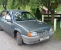 Сірий Опель Кадет, об'ємом двигуна 1.6 л та пробігом 200 тис. км за 788 $, фото 1 на Automoto.ua