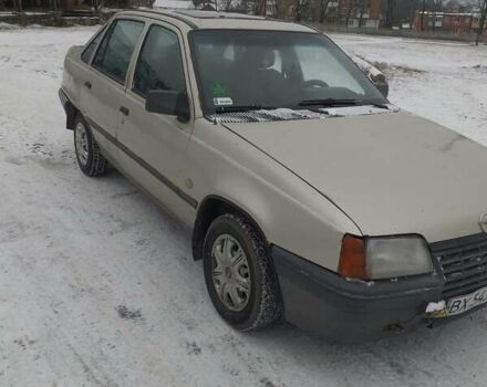 Серый Опель Кадет, объемом двигателя 1.3 л и пробегом 350 тыс. км за 650 $, фото 5 на Automoto.ua