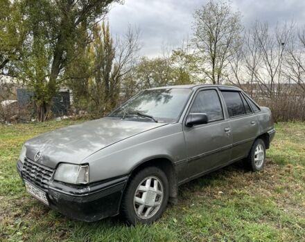 Серый Опель Кадет, объемом двигателя 1.3 л и пробегом 160 тыс. км за 650 $, фото 12 на Automoto.ua