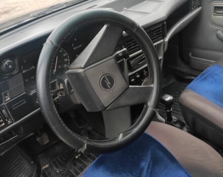 Серый Опель Кадет, объемом двигателя 1.3 л и пробегом 315 тыс. км за 1000 $, фото 5 на Automoto.ua