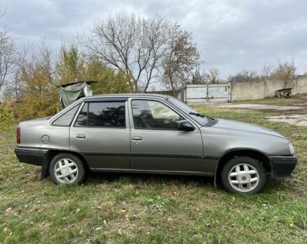 Серый Опель Кадет, объемом двигателя 1.3 л и пробегом 160 тыс. км за 650 $, фото 2 на Automoto.ua