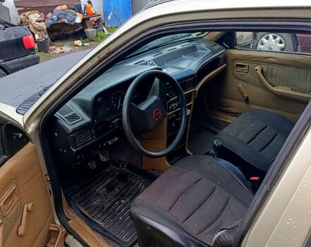 Серый Опель Кадет, объемом двигателя 1.3 л и пробегом 536 тыс. км за 800 $, фото 3 на Automoto.ua