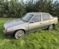 Серый Опель Кадет, объемом двигателя 1.5 л и пробегом 250 тыс. км за 500 $, фото 1 на Automoto.ua