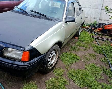 Серый Опель Кадет, объемом двигателя 1.3 л и пробегом 536 тыс. км за 800 $, фото 2 на Automoto.ua