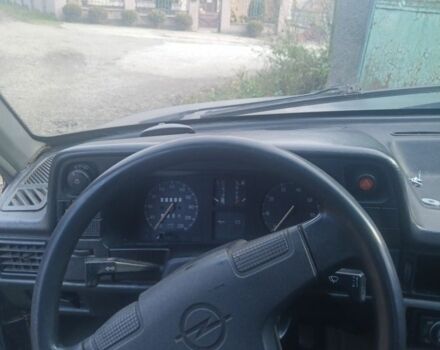 Сірий Опель Кадет, об'ємом двигуна 5 л та пробігом 1 тис. км за 650 $, фото 1 на Automoto.ua