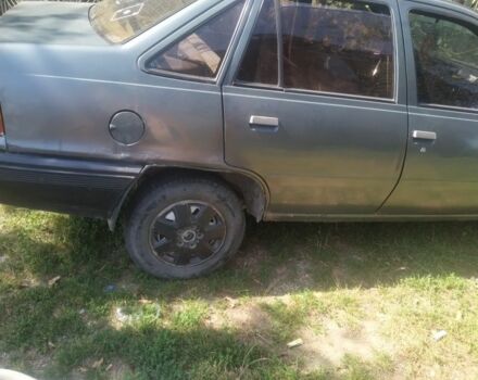 Серый Опель Кадет, объемом двигателя 1.8 л и пробегом 5 тыс. км за 500 $, фото 5 на Automoto.ua