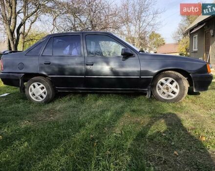 Сірий Опель Кадет, об'ємом двигуна 1.6 л та пробігом 348 тис. км за 1300 $, фото 16 на Automoto.ua