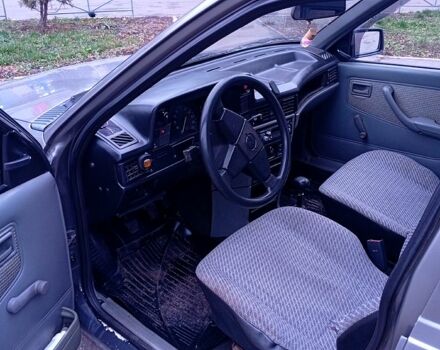 Серый Опель Кадет, объемом двигателя 1.3 л и пробегом 0 тыс. км за 1100 $, фото 2 на Automoto.ua