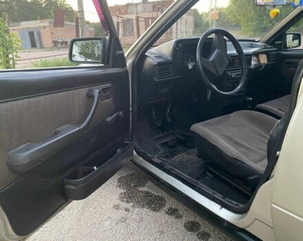 Сірий Опель Кадет, об'ємом двигуна 1.3 л та пробігом 103 тис. км за 900 $, фото 4 на Automoto.ua