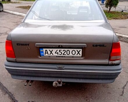 Серый Опель Кадет, объемом двигателя 1.3 л и пробегом 0 тыс. км за 1100 $, фото 1 на Automoto.ua