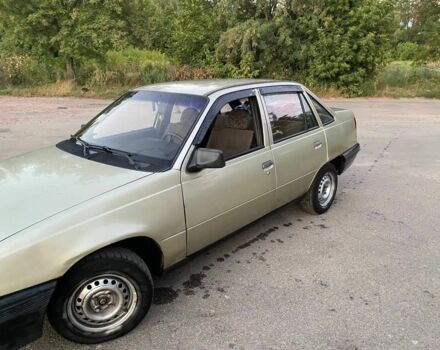 Сірий Опель Кадет, об'ємом двигуна 1.3 л та пробігом 103 тис. км за 900 $, фото 1 на Automoto.ua