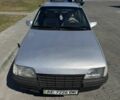 Серый Опель Кадет, объемом двигателя 1.6 л и пробегом 241 тыс. км за 876 $, фото 1 на Automoto.ua
