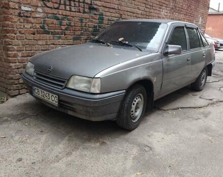 Серый Опель Кадет, объемом двигателя 1.3 л и пробегом 120 тыс. км за 1500 $, фото 3 на Automoto.ua
