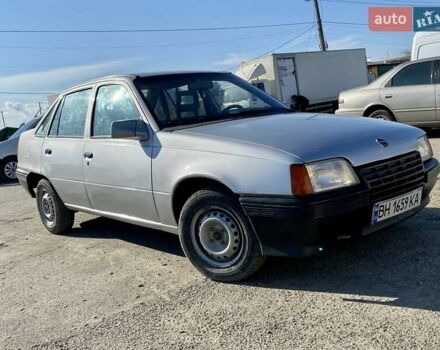 Серый Опель Кадет, объемом двигателя 1.3 л и пробегом 59 тыс. км за 1600 $, фото 3 на Automoto.ua