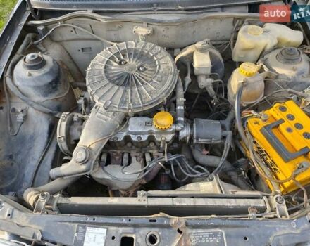 Сірий Опель Кадет, об'ємом двигуна 1.6 л та пробігом 348 тис. км за 1300 $, фото 4 на Automoto.ua