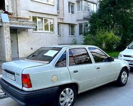 Серый Опель Кадет, объемом двигателя 1.3 л и пробегом 100 тыс. км за 950 $, фото 4 на Automoto.ua