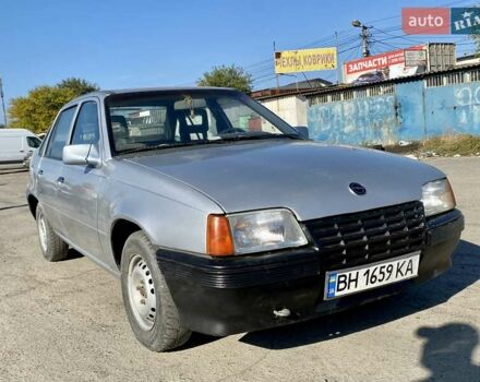 Серый Опель Кадет, объемом двигателя 1.3 л и пробегом 59 тыс. км за 1600 $, фото 2 на Automoto.ua