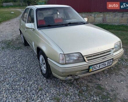 Серый Опель Кадет, объемом двигателя 1.7 л и пробегом 650 тыс. км за 850 $, фото 4 на Automoto.ua