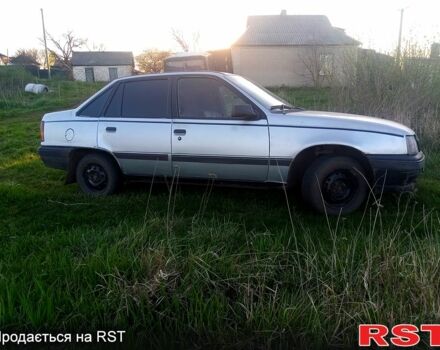 Серый Опель Кадет, объемом двигателя 14 л и пробегом 64 тыс. км за 1200 $, фото 3 на Automoto.ua