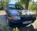 Сірий Опель Кадет, об'ємом двигуна 1.4 л та пробігом 3 тис. км за 1000 $, фото 1 на Automoto.ua