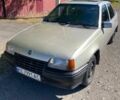 Сірий Опель Кадет, об'ємом двигуна 1.4 л та пробігом 200 тис. км за 898 $, фото 1 на Automoto.ua