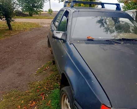 Серый Опель Кадет, объемом двигателя 1.5 л и пробегом 200 тыс. км за 800 $, фото 1 на Automoto.ua