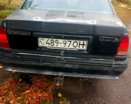 Серый Опель Кадет, объемом двигателя 1.5 л и пробегом 200 тыс. км за 800 $, фото 2 на Automoto.ua