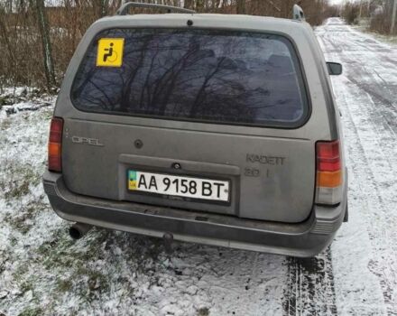 Серый Опель Кадет, объемом двигателя 2 л и пробегом 170 тыс. км за 1600 $, фото 2 на Automoto.ua
