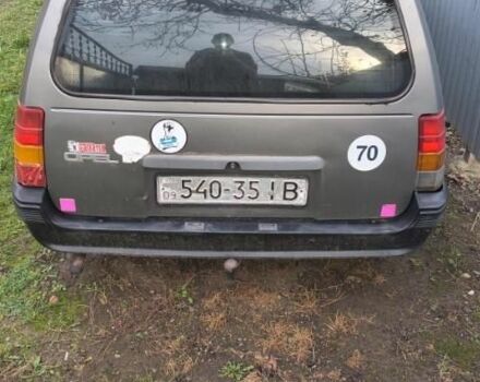 Сірий Опель Кадет, об'ємом двигуна 0 л та пробігом 1000 тис. км за 700 $, фото 3 на Automoto.ua