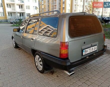 Серый Опель Кадет, объемом двигателя 0 л и пробегом 200 тыс. км за 1250 $, фото 6 на Automoto.ua