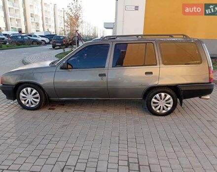 Серый Опель Кадет, объемом двигателя 0 л и пробегом 200 тыс. км за 1250 $, фото 7 на Automoto.ua