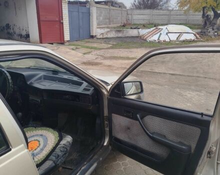 Серый Опель Кадет, объемом двигателя 1.6 л и пробегом 386 тыс. км за 950 $, фото 6 на Automoto.ua