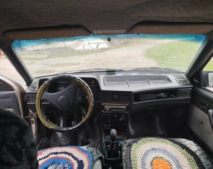 Серый Опель Кадет, объемом двигателя 1.6 л и пробегом 386 тыс. км за 950 $, фото 7 на Automoto.ua