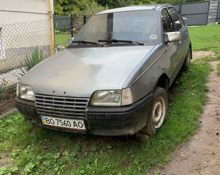Сірий Опель Кадет, об'ємом двигуна 1.6 л та пробігом 45 тис. км за 350 $, фото 1 на Automoto.ua