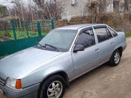 Серый Опель Кадет, объемом двигателя 1.6 л и пробегом 400 тыс. км за 1600 $, фото 1 на Automoto.ua