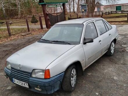 Опель Кадет 1986 у Ставище на Automoto.ua Сірий Опель Кадет, об'ємом двигуна 1.28 л та пробігом 100 тис. км за 1000 $, фото 1 на Automoto.ua
