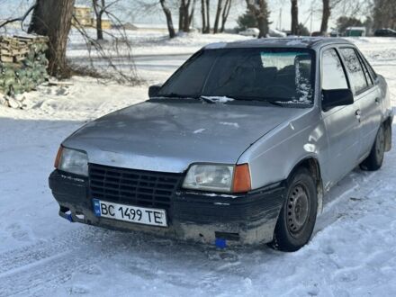 Опель Кадет 1986 в Новояворовск на Automoto.ua Серый Опель Кадет, объемом двигателя 1.6 л и пробегом 3 тыс. км за 411 $, фото 1 на Automoto.ua